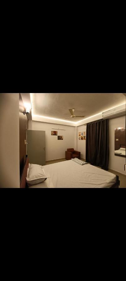 Appartamento Panah . Guwahati Esterno foto